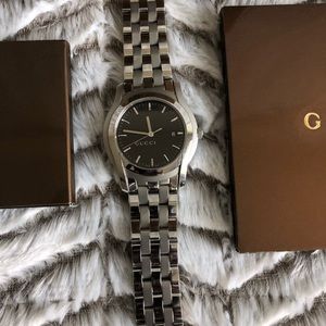 Gucci stainless steel men’s watch
